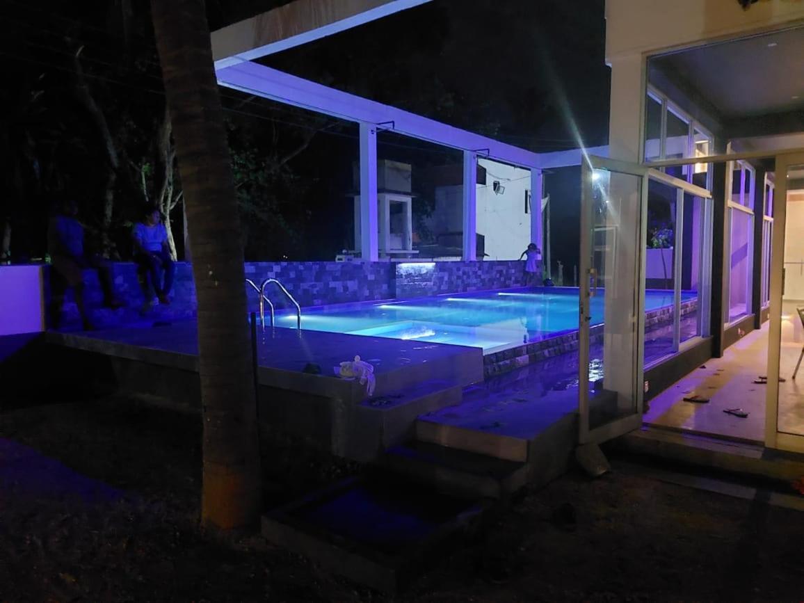 Saara Beach Hotel Marawila Exterior photo
