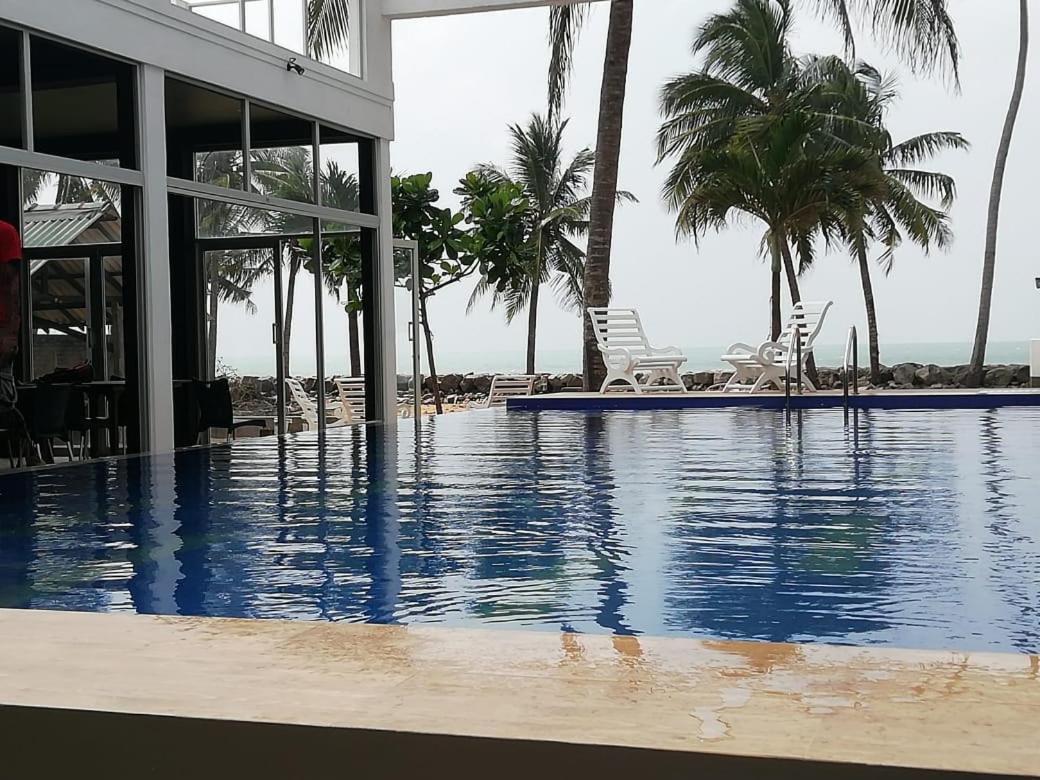 Saara Beach Hotel Marawila Exterior photo